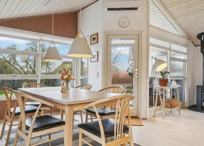 Ferienhaus 3 Bedroom Pet Friendly In Beder