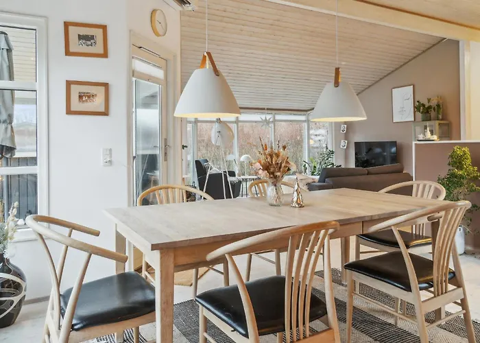 3 Bedroom Pet Friendly In Beder